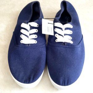 Sole Mates NWT Navy and White Sneakers